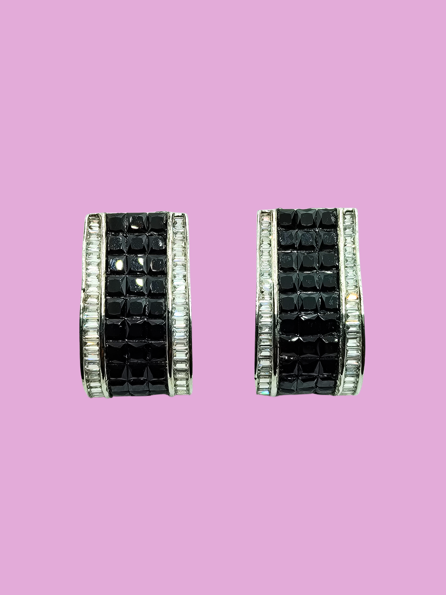 BLACK BEAU AD STUD