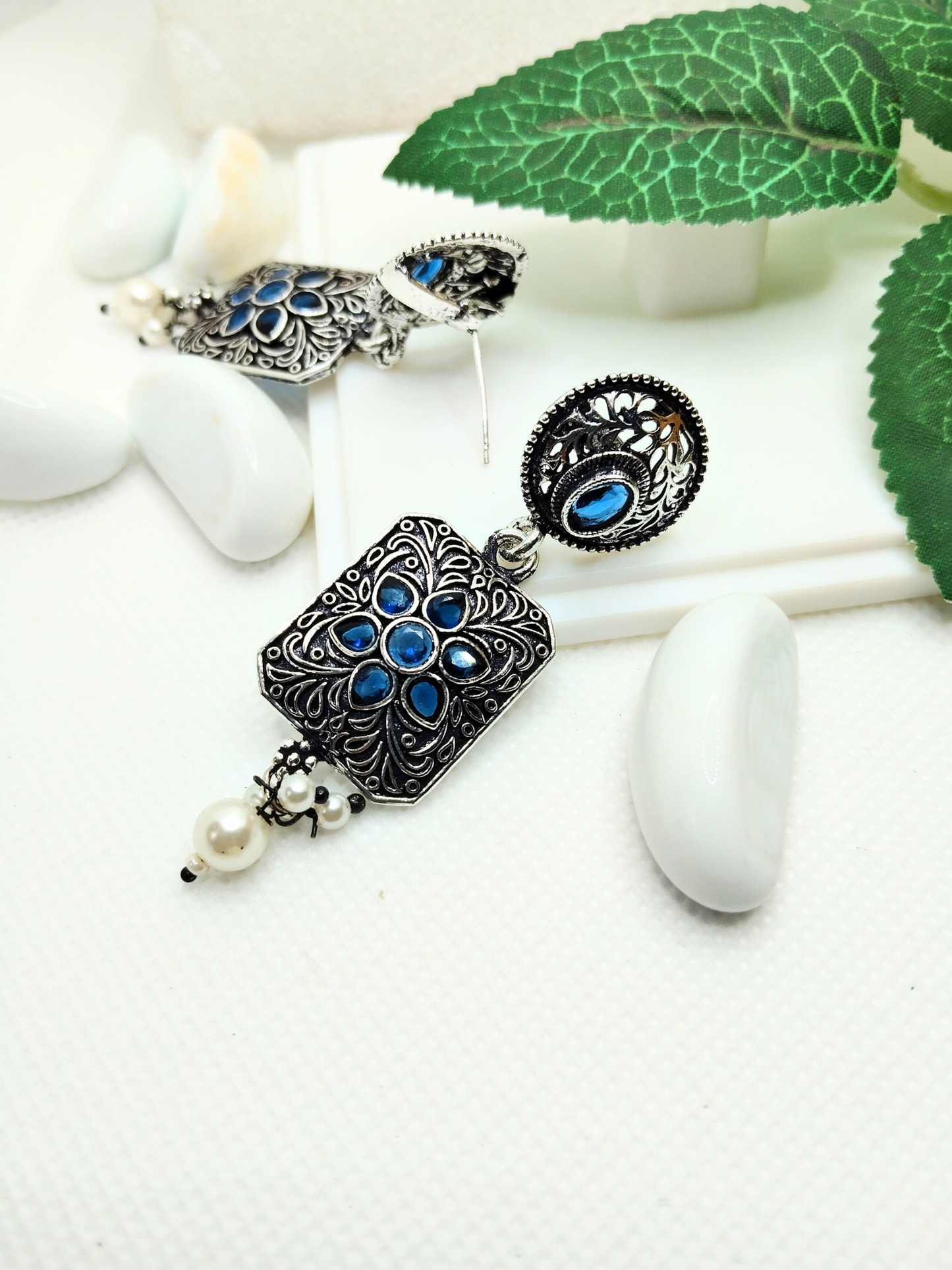 BLUE OLIVIA OXIDISED EARRING