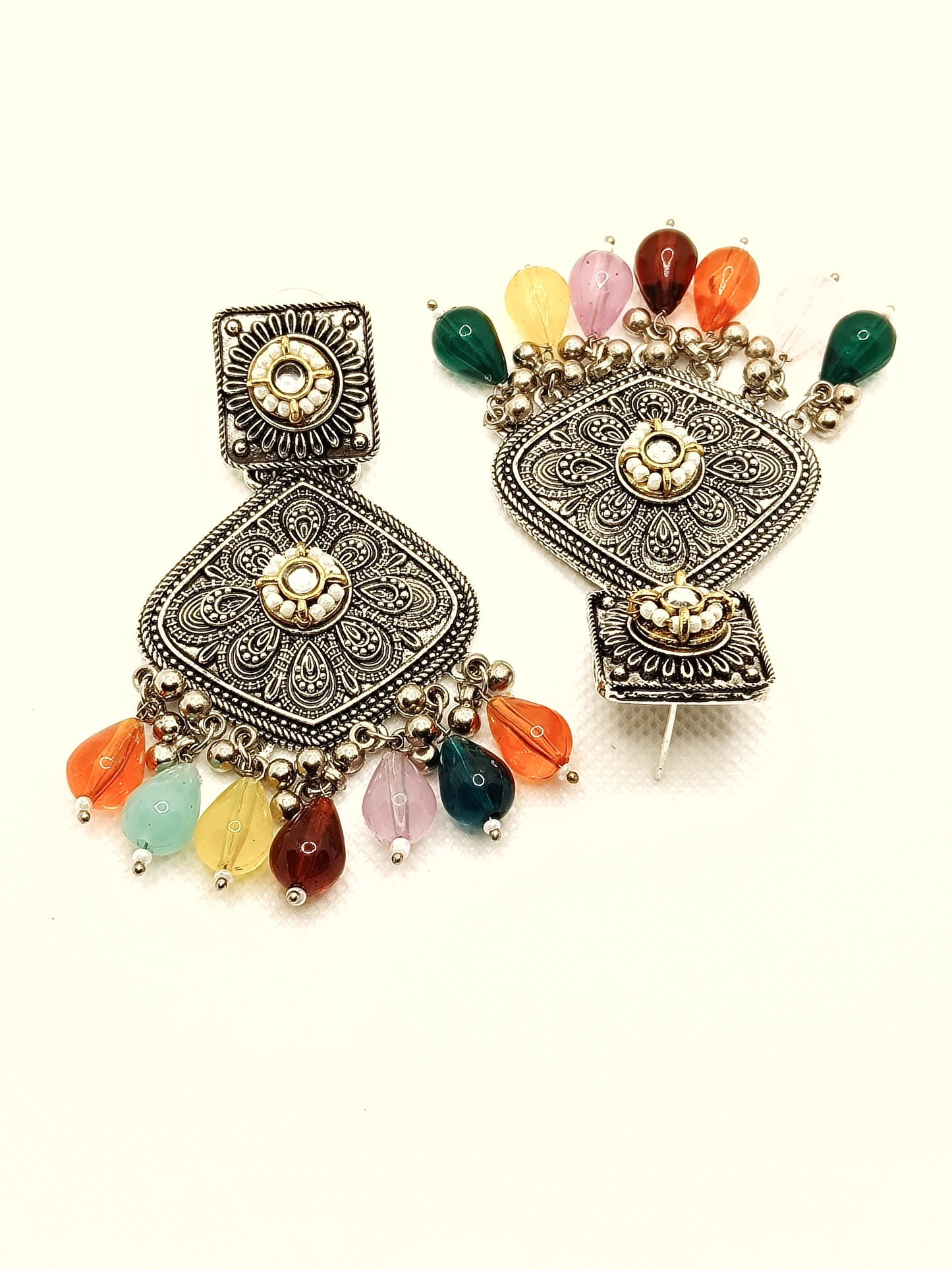 MULTICOLOR HEMA OXIDISED EARRING