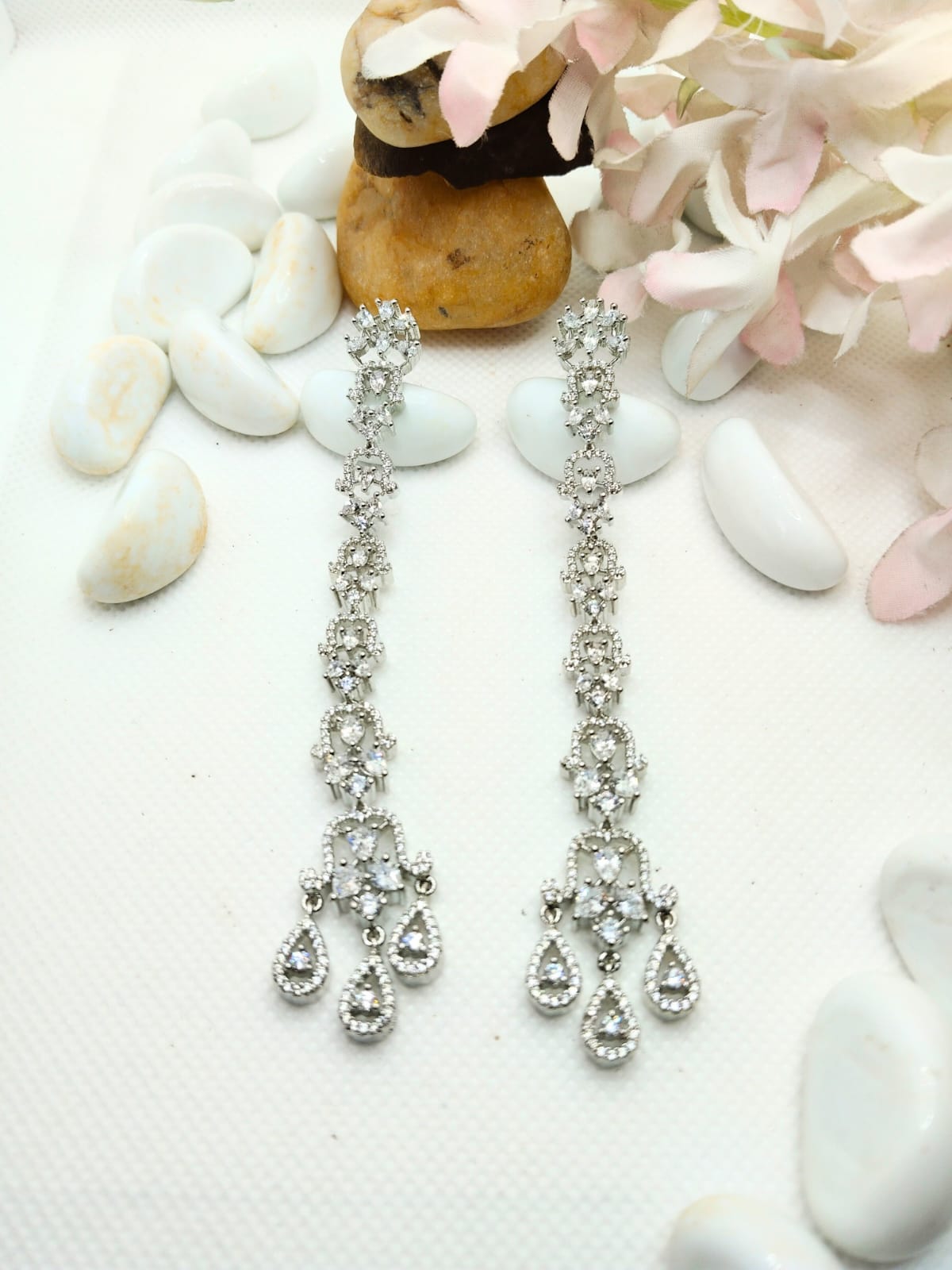 SILVER RIVA LONG EARRING