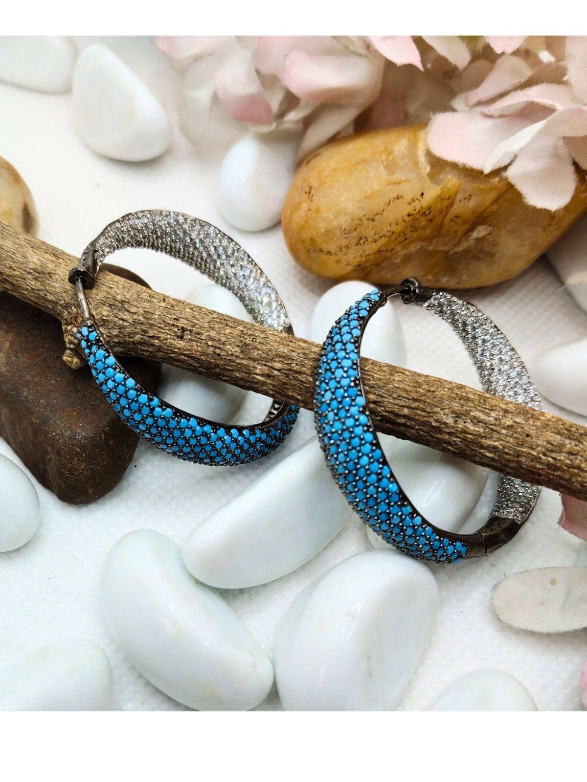 TIFFANY BLUE SUSAN AD BALI