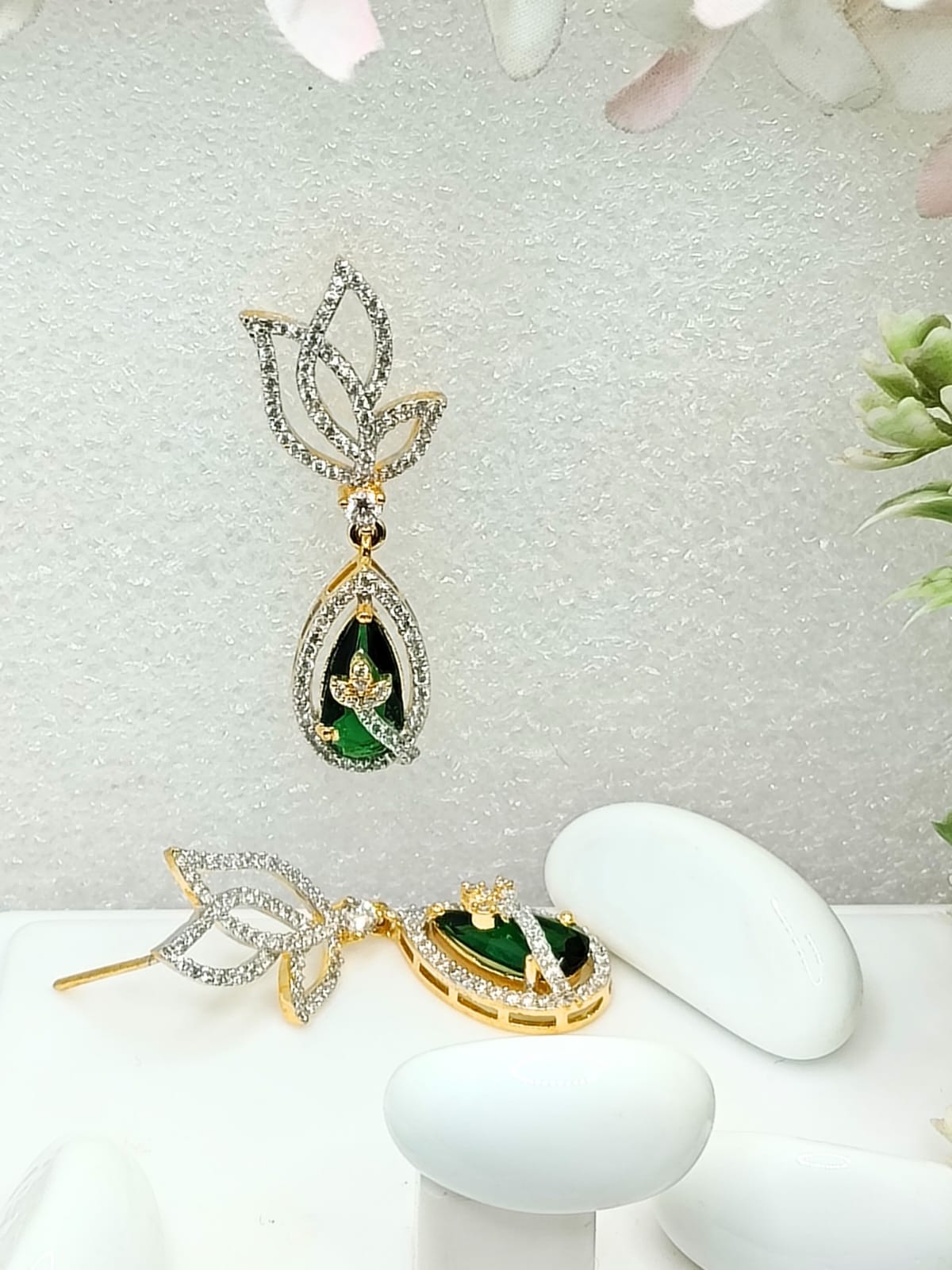 GREEN AARON AD DANGLER