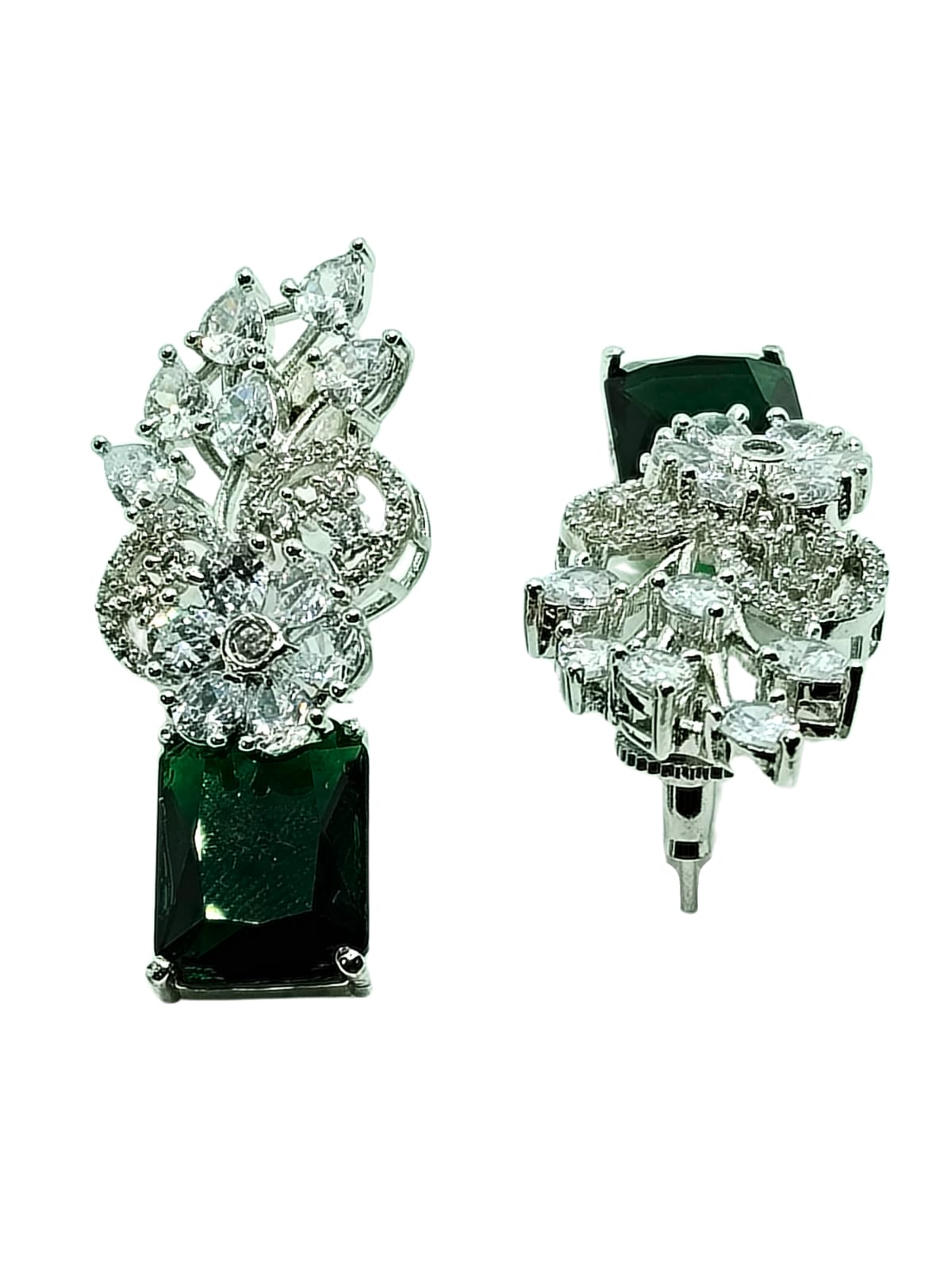 GREEN DIVYA AD EARRING