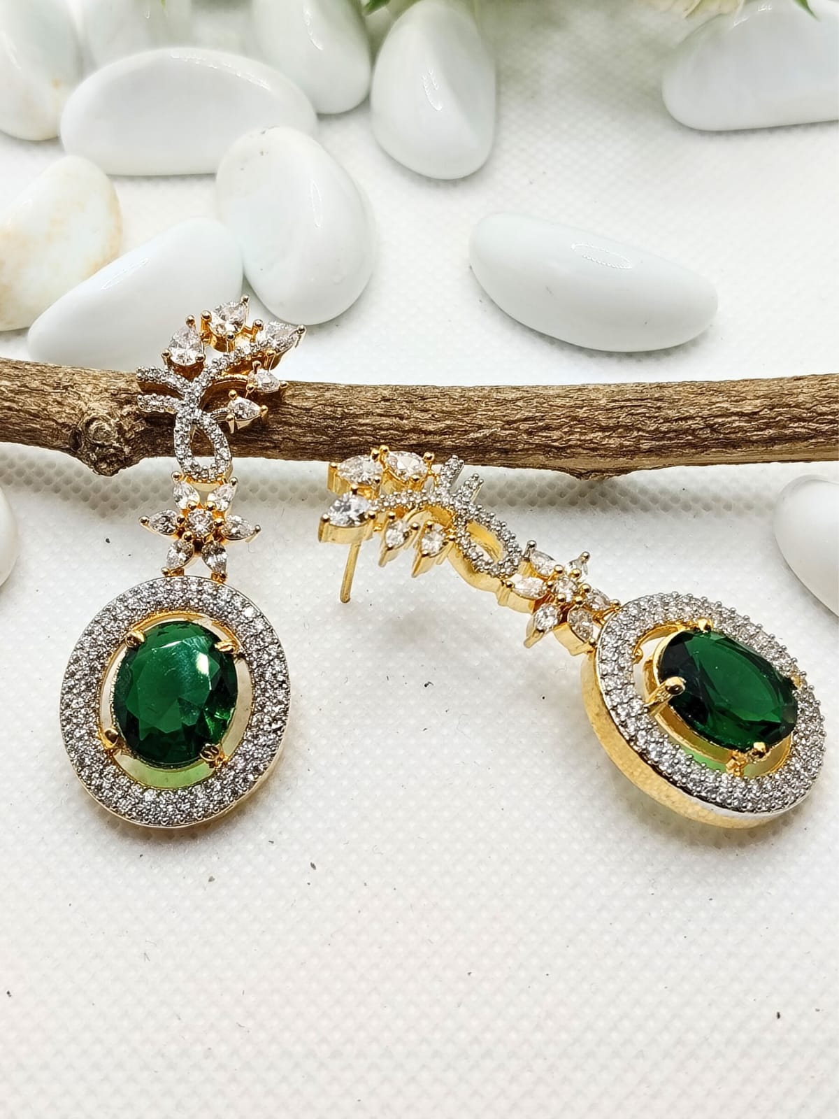 GREEN MONA AD DANGLER - 50% OFF