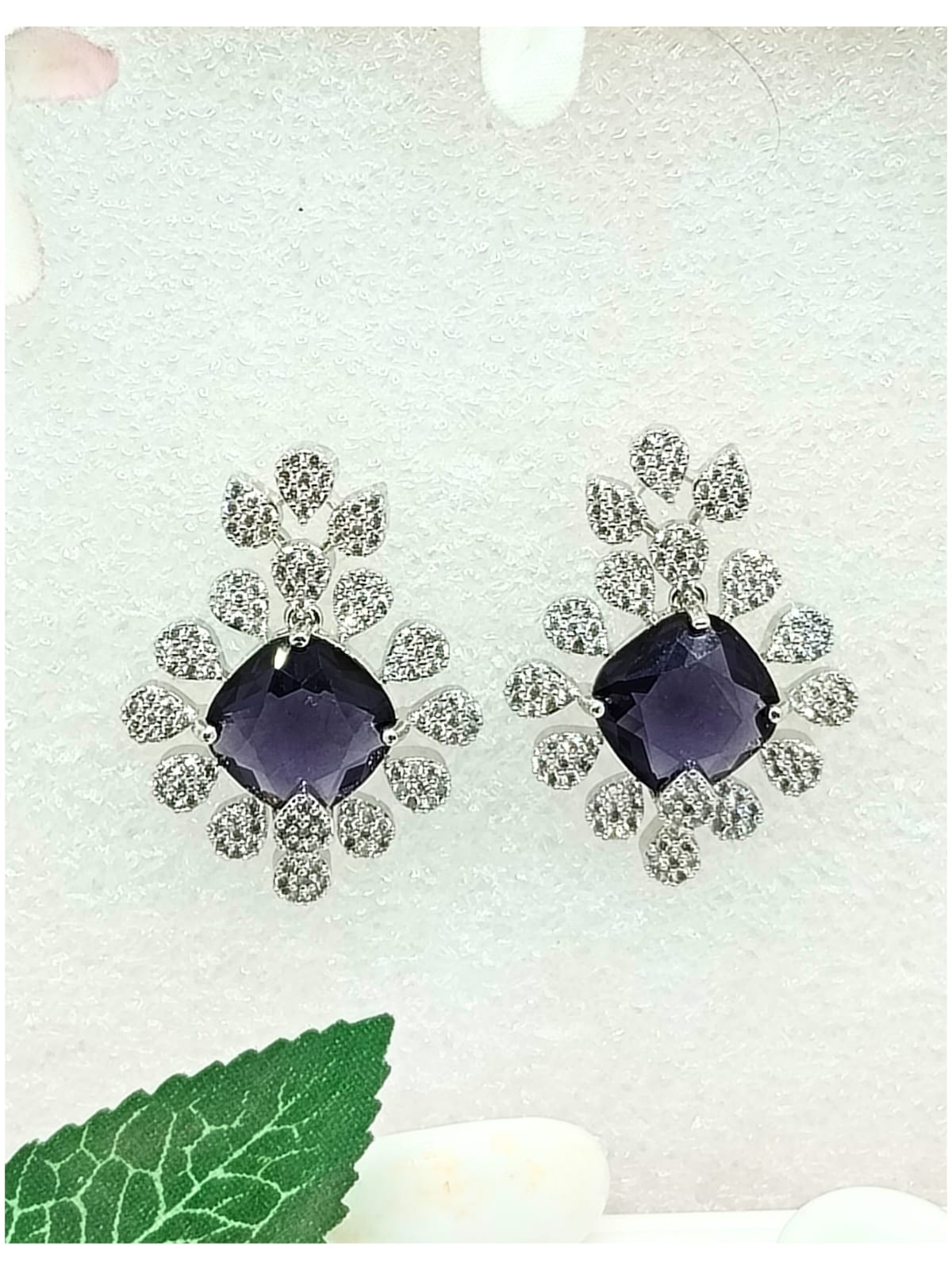 PURPLE ANGELE AD EARRING