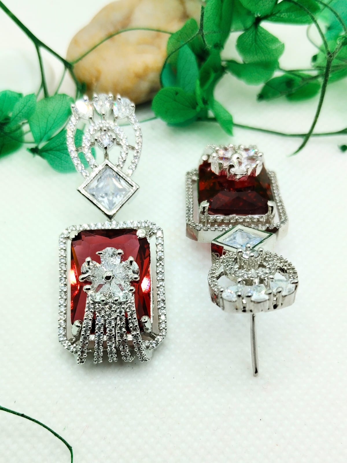 RED GRETA AD DANGLER EARRING