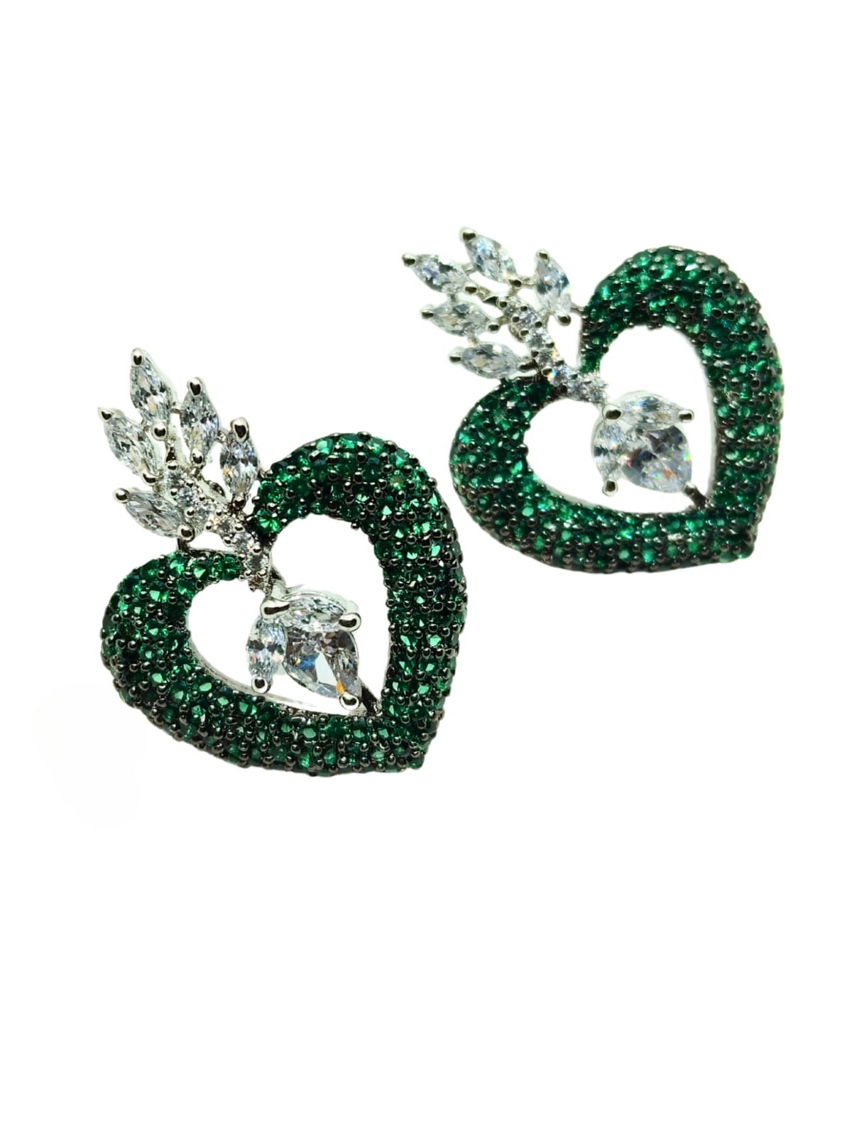 GREEN HEART AD STUD
