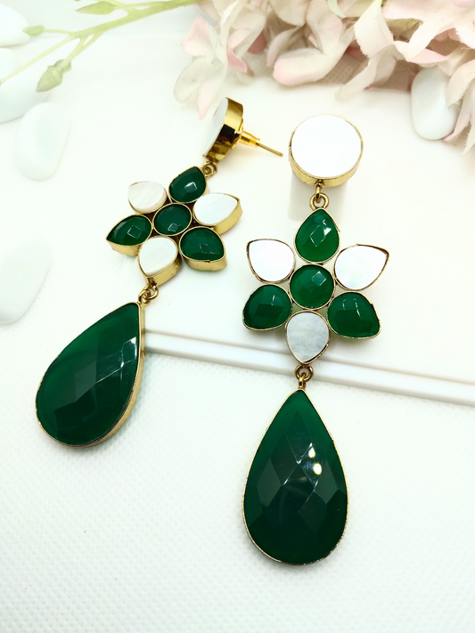 EMERALD MENKA LONG EARRING