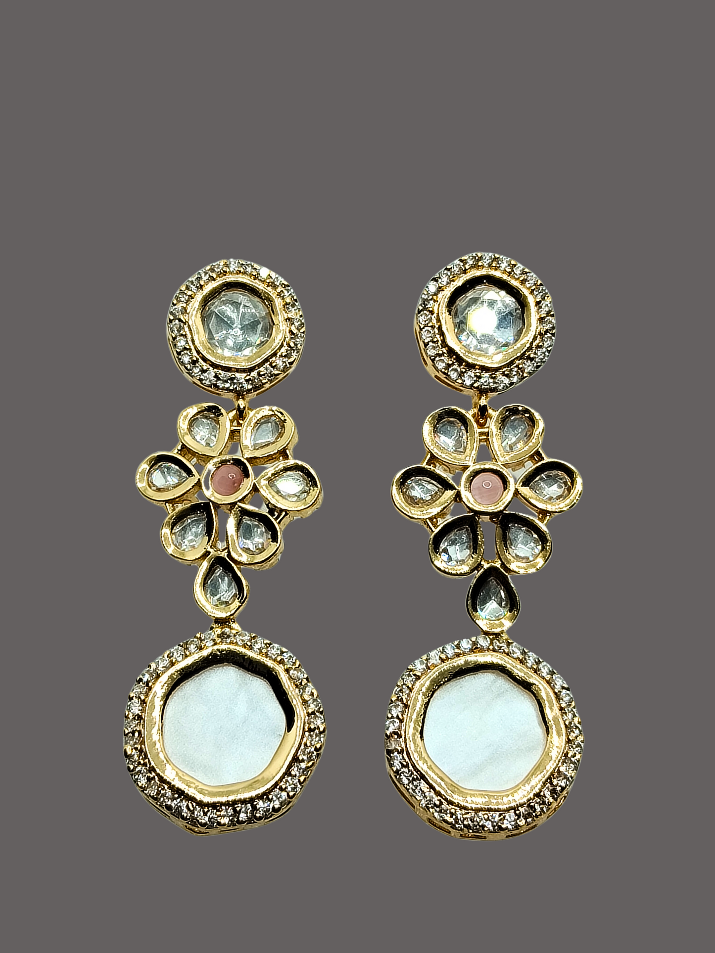 WHITE AVNI AD EARRING