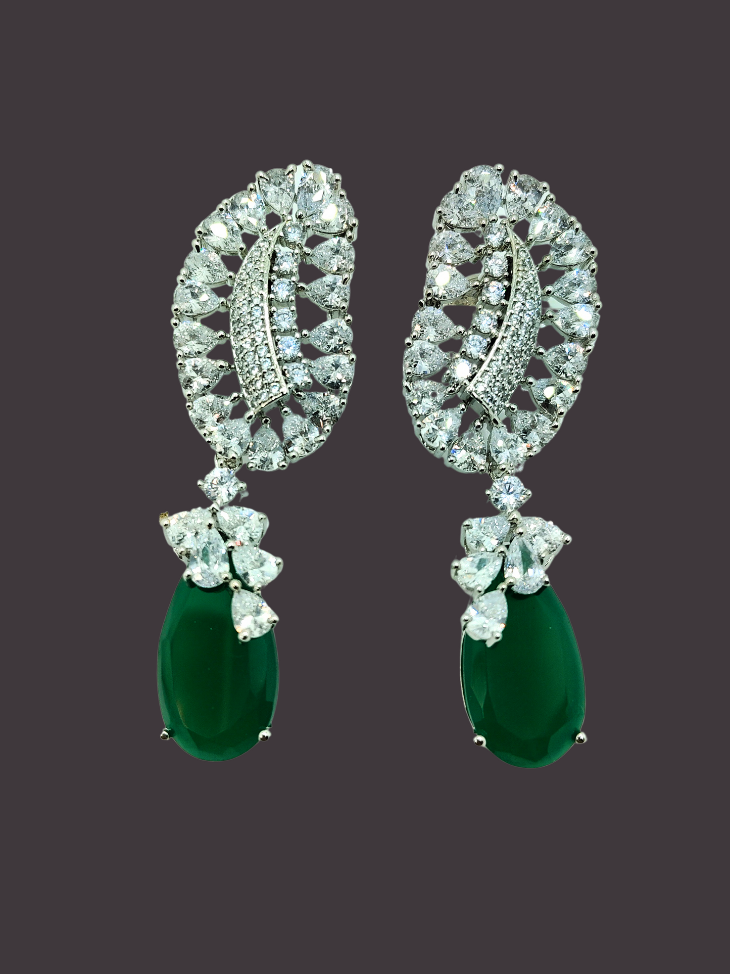 EMERALD SARIKA AD EARRING