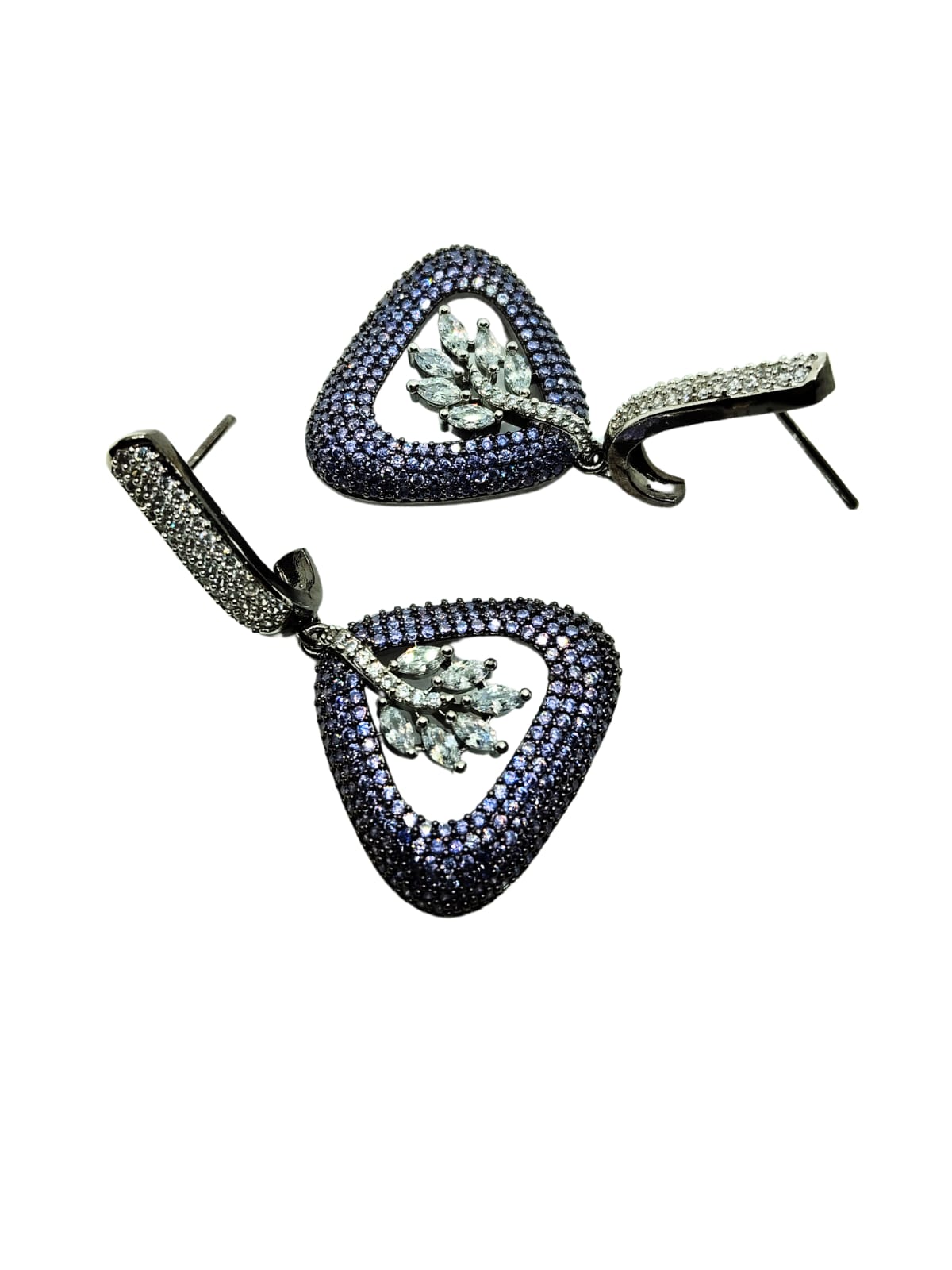 PURPLE AASHVI AD EARRING