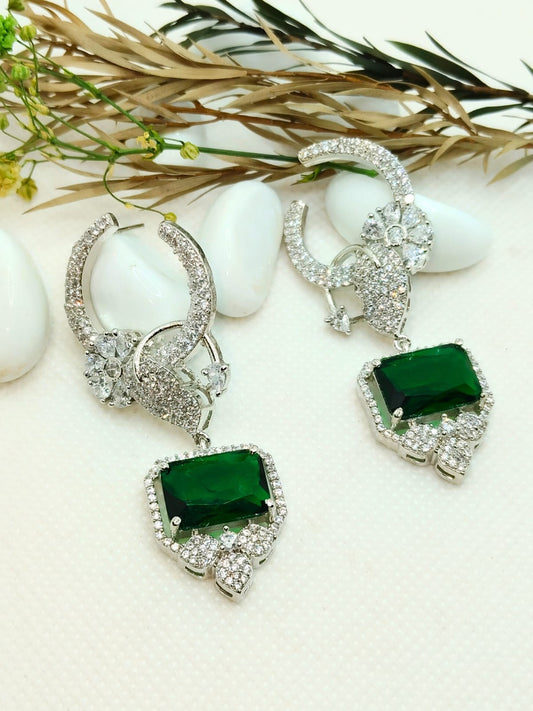 GREEN PRIYA AD DANGLER