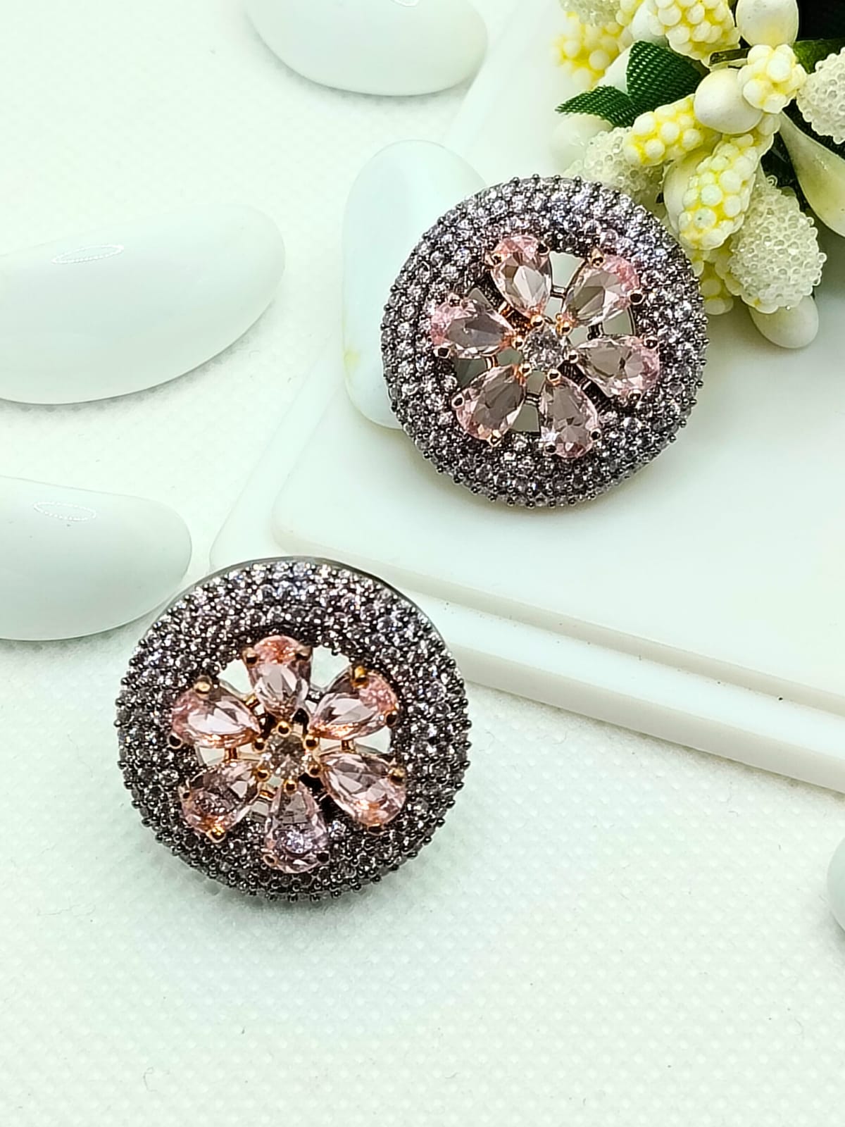 PINK APSARA AD STUDS