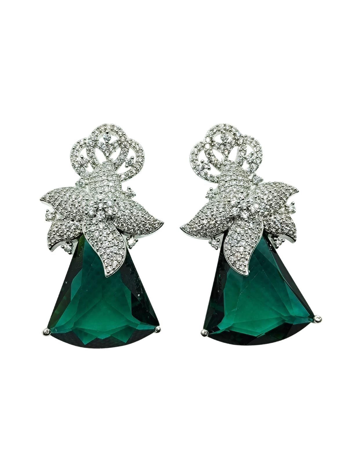 GREEN QUEEN AD EARRINGS