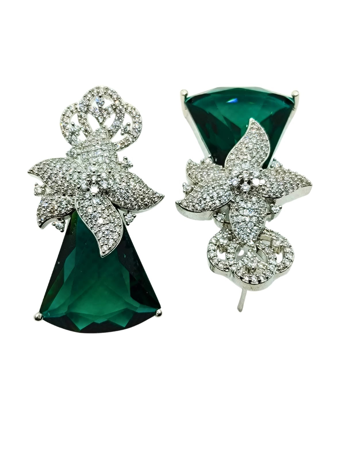 GREEN QUEEN AD EARRINGS